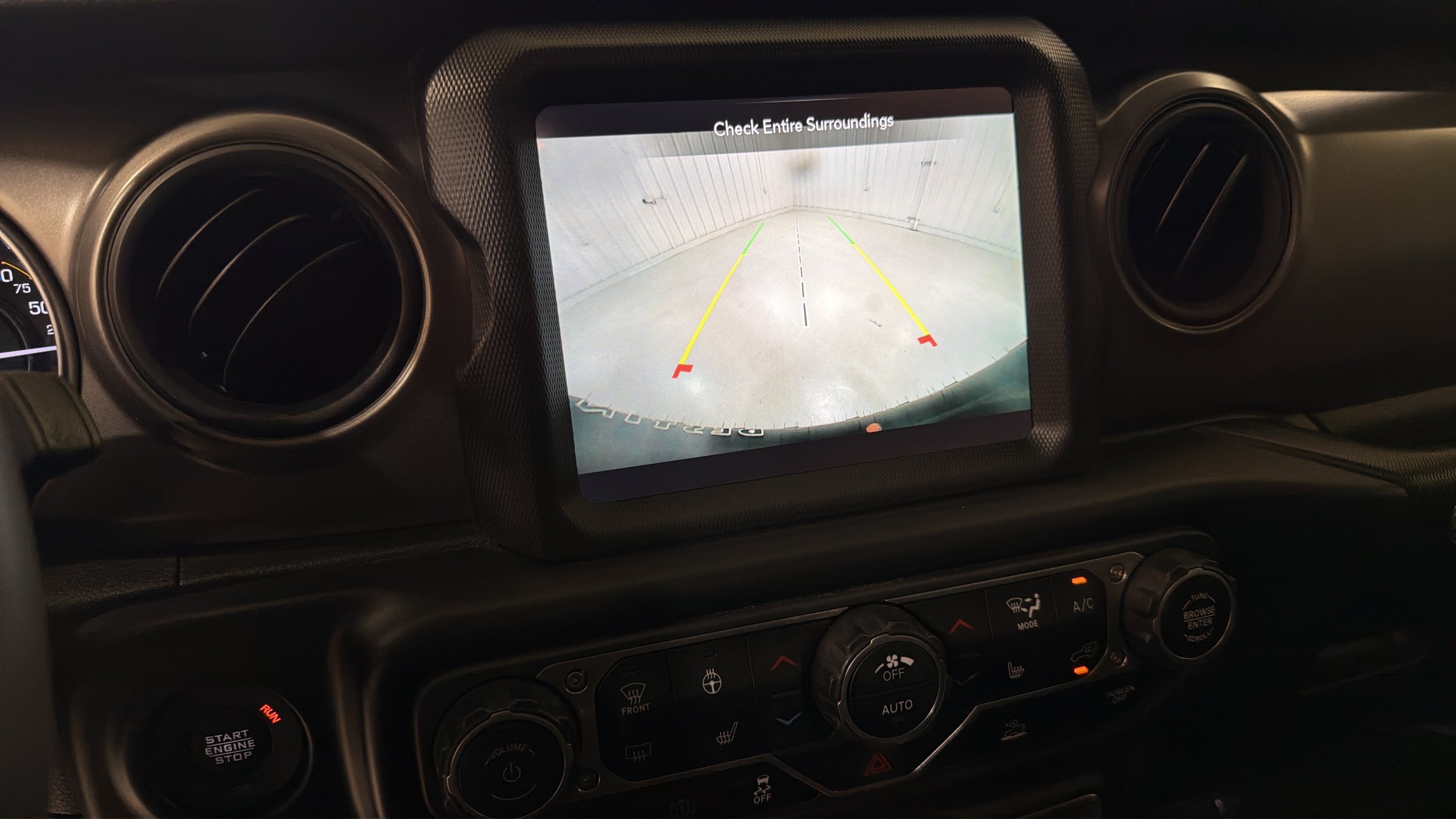 Used 2023 Jeep Wrangler Unlimited w/ Cold Weather Group AWD/4WD image 16