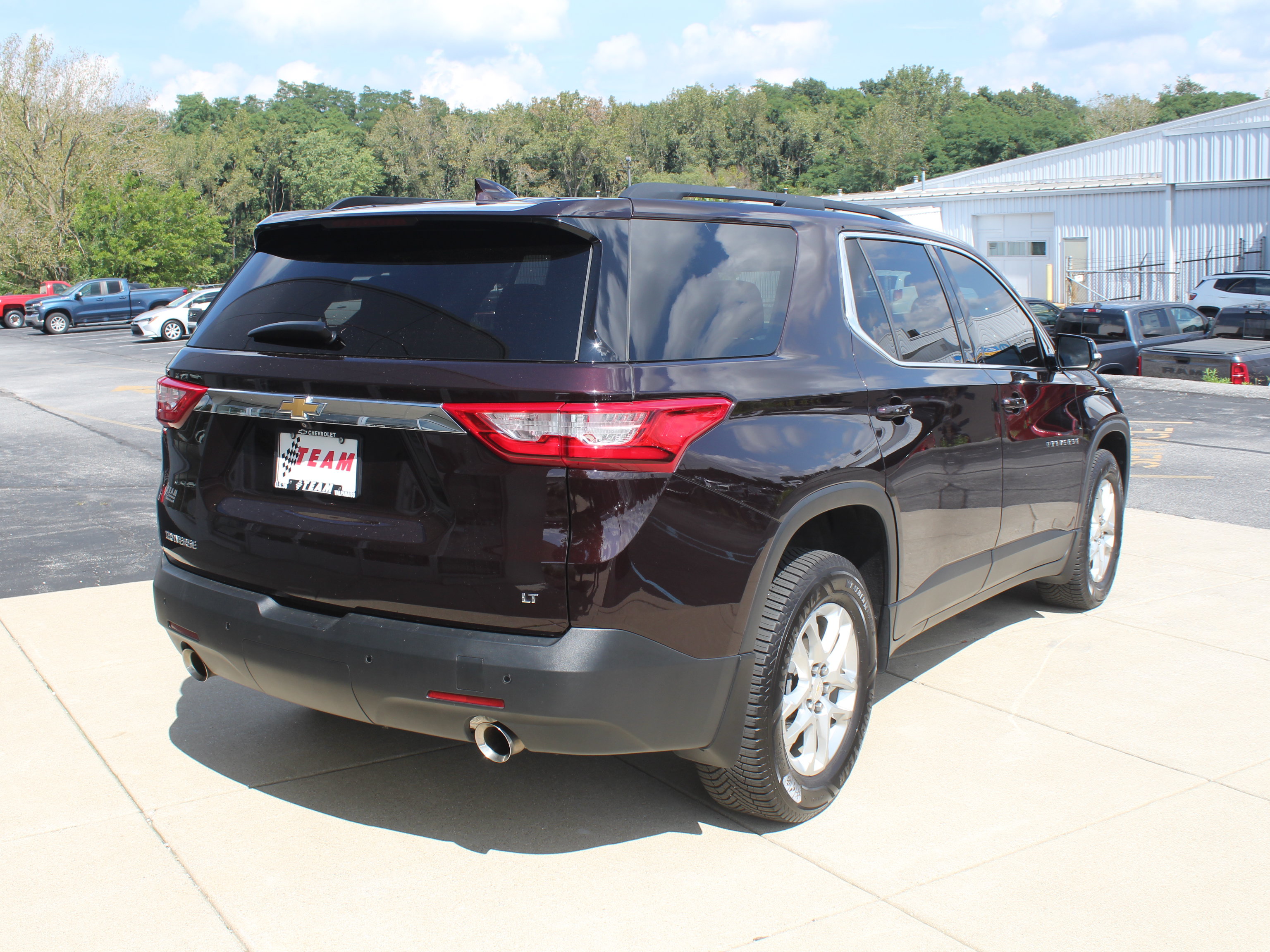 Used 2020 Chevrolet Traverse LT FWD image 6