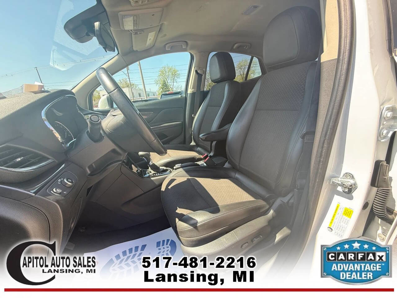 Used 2021 Buick Encore Preferred AWD/4WD image 13