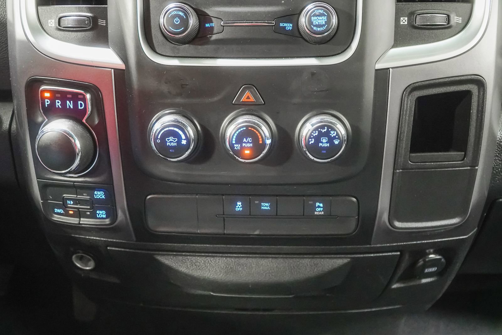 Used 2021 RAM 1500 Classic Warlock AWD/4WD image 29