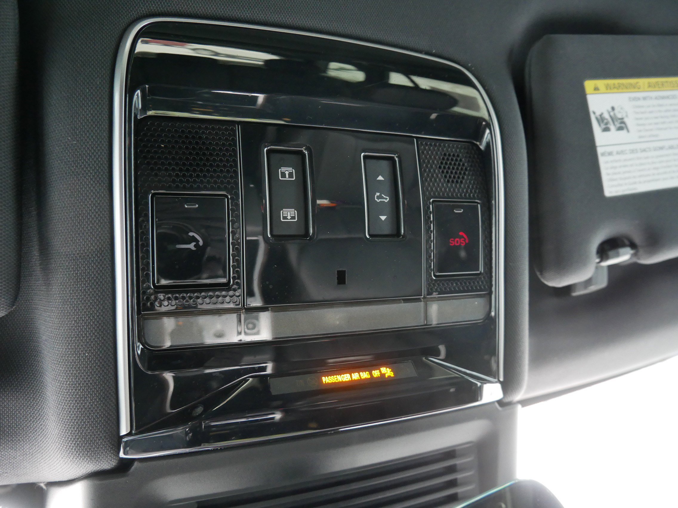 Used 2023 Land Rover Range Rover SE image 27