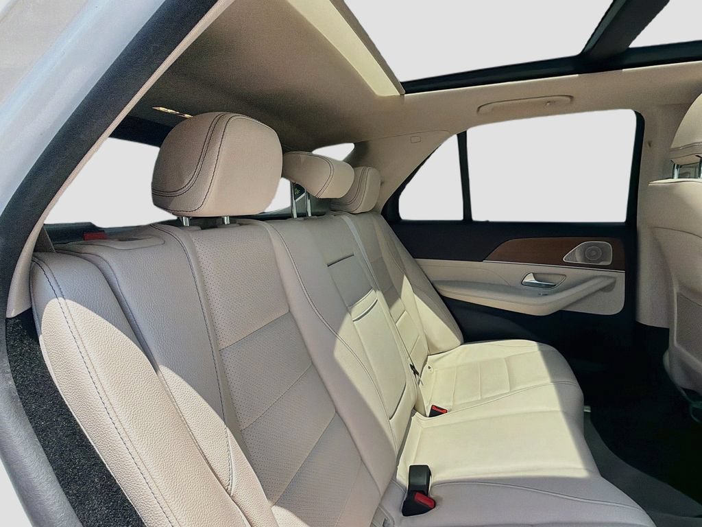 Used 2022 Mercedes-Benz GLE 350 4MATIC w/ Premium Package image 30