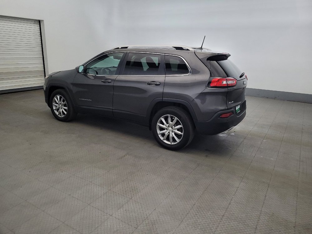 Used 2018 Jeep Cherokee Limited AWD/4WD image 3