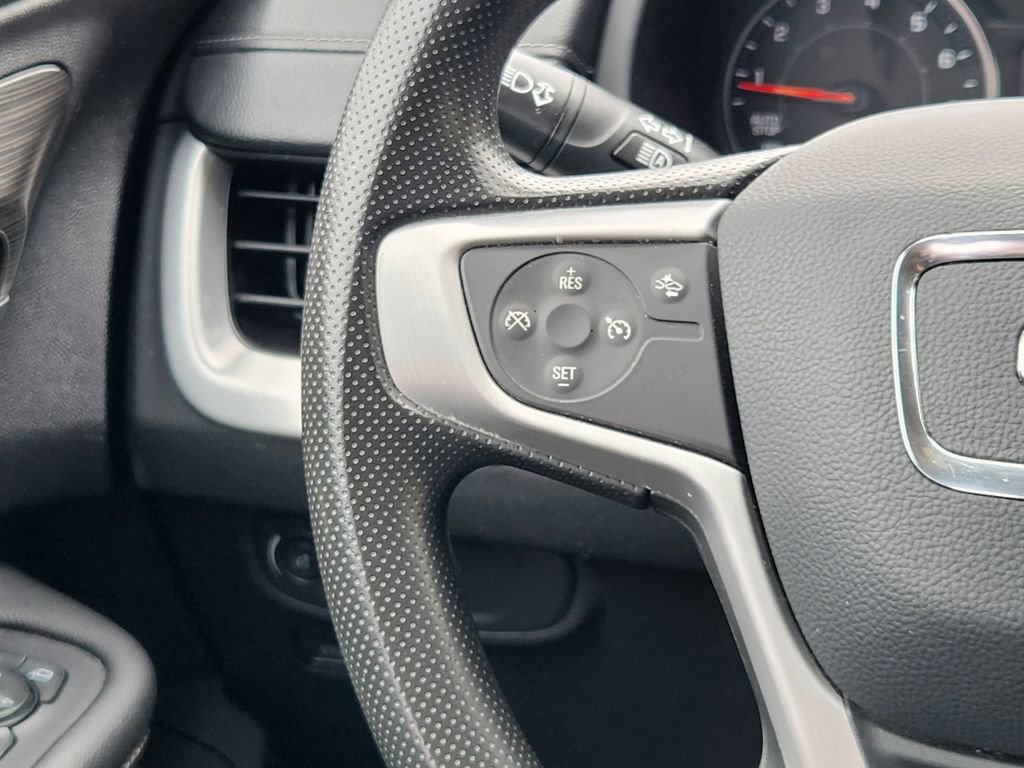 Used 2024 GMC Terrain SLE FWD image 27