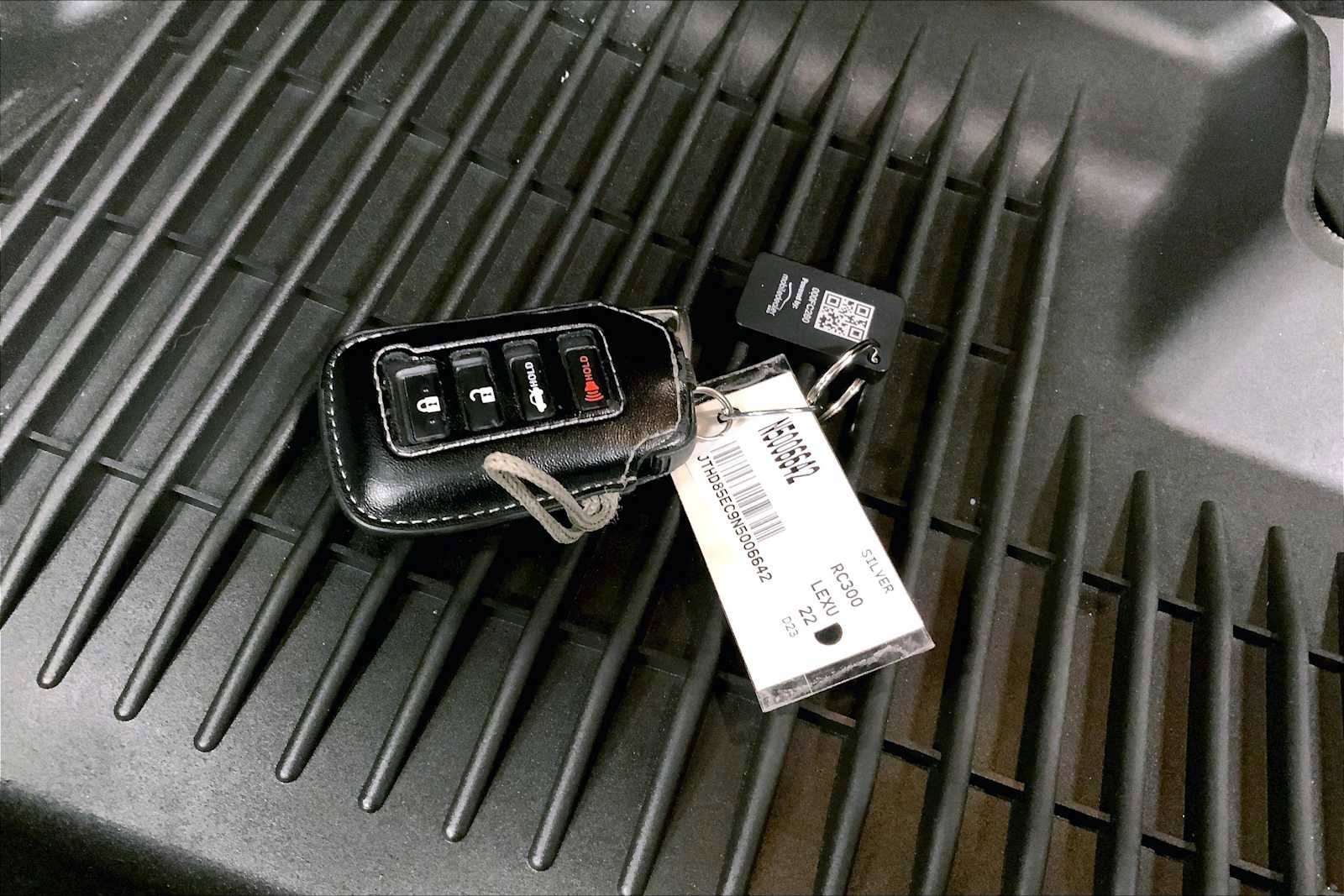 Used 2022 Lexus RC 300 w/ Navigation Package image 15