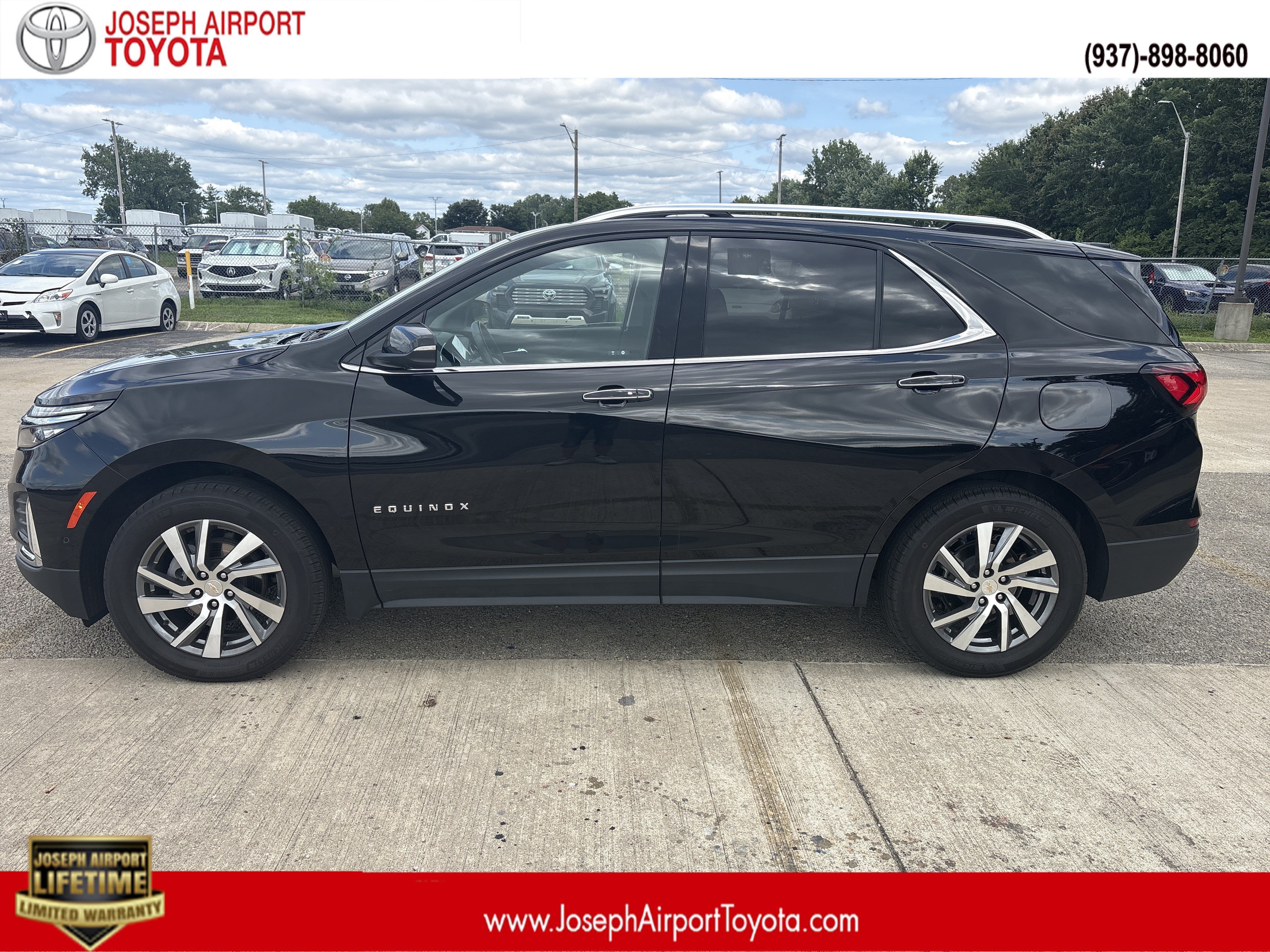 Used 2023 Chevrolet Equinox Premier AWD/4WD image 1