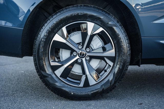 New 2026 Volvo XC60 B5 Core w/ Climate Package image 19
