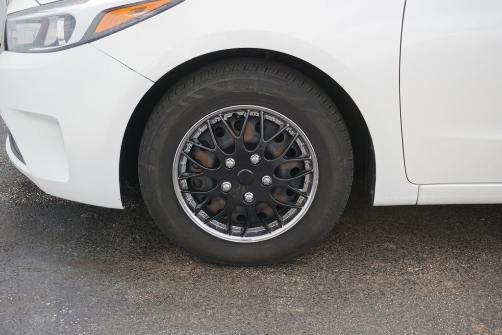 Used 2018 Kia Forte LX w/ LX Popular Package image 7