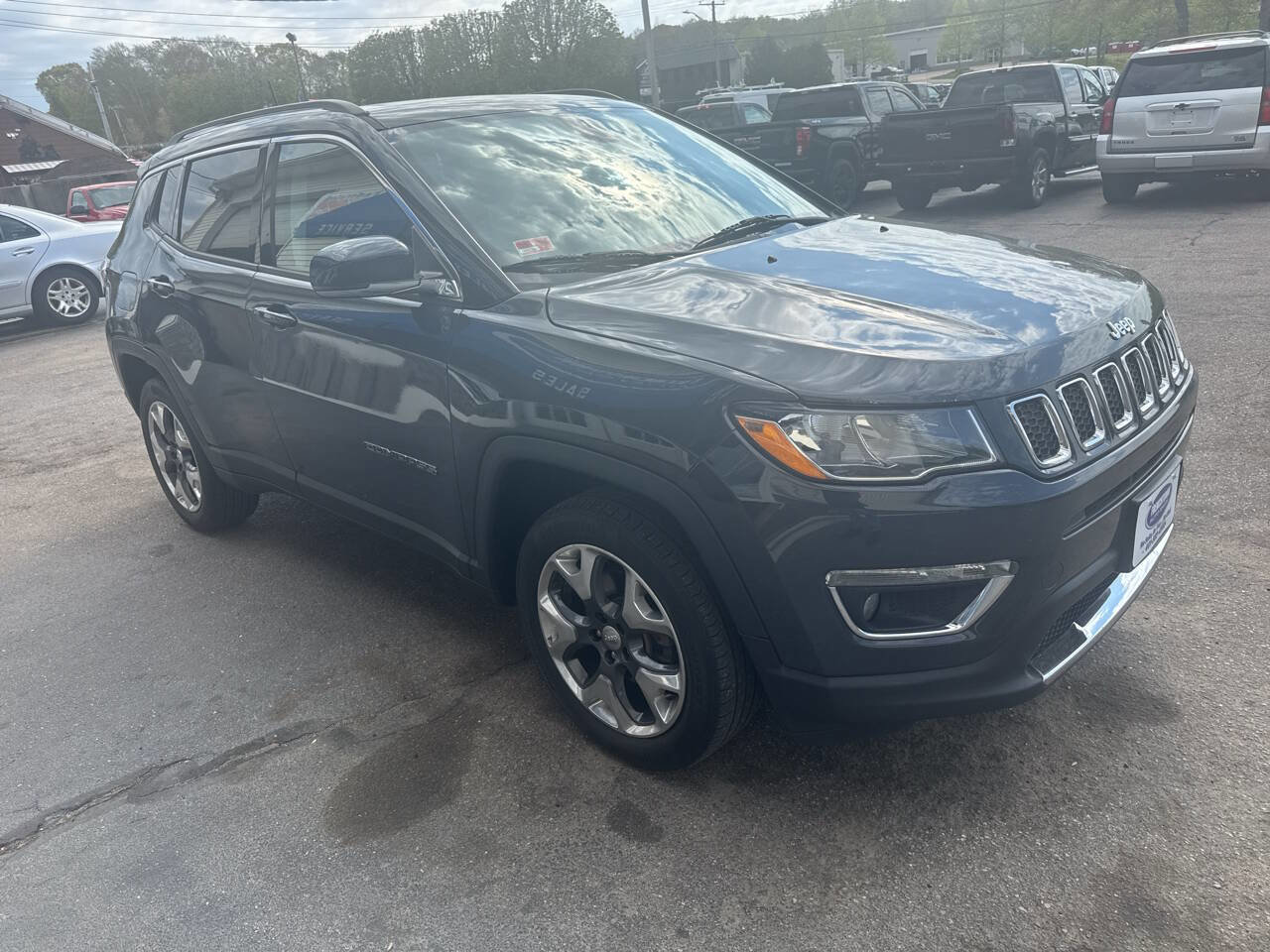 Used 2018 Jeep Compass Limited w/ Navigation Group AWD/4WD image 16