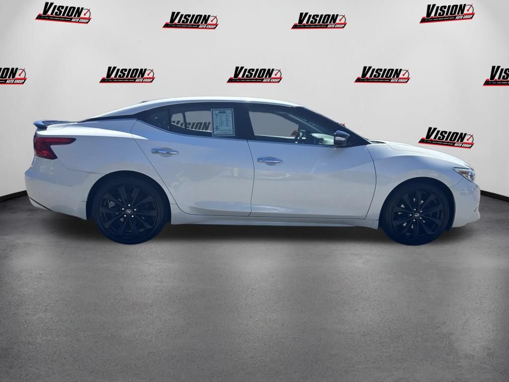 Used 2018 Nissan Maxima SR w/ Midnight Edition FWD image 4