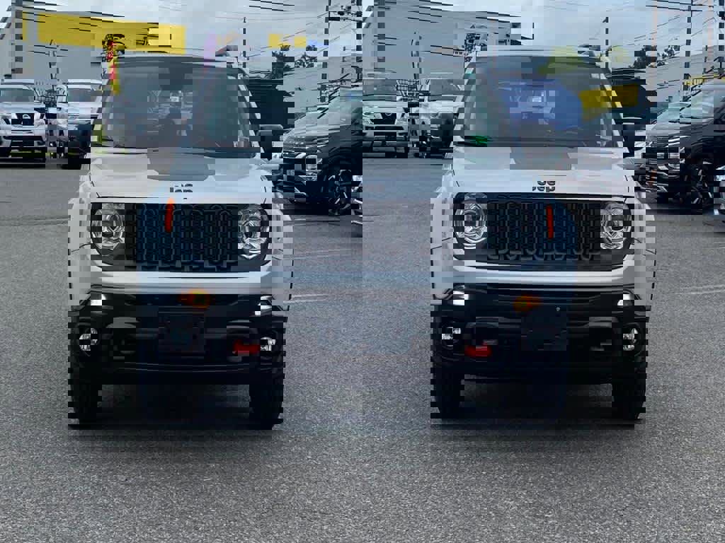 Used 2018 Jeep Renegade Trailhawk image 6