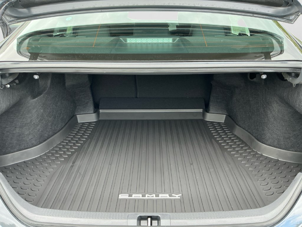 New 2026 Toyota Camry SE w/ Multimedia Upgrade Package FWD image 17