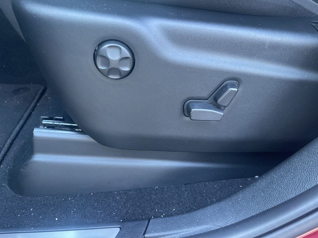 Used 2025 Dodge Durango R/T w/ Blacktop Package image 16