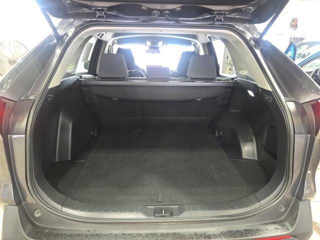 Used 2025 Toyota RAV4 XLE AWD/4WD image 20