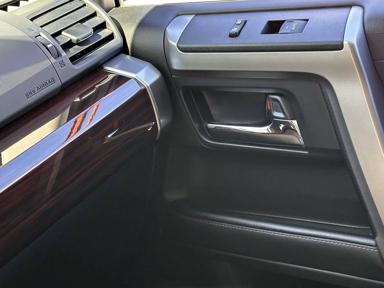 Used 2023 Toyota 4Runner Limited AWD/4WD image 30