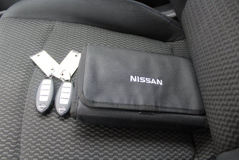 Used 2017 Nissan Leaf S w/ Charge Package FWD image 15