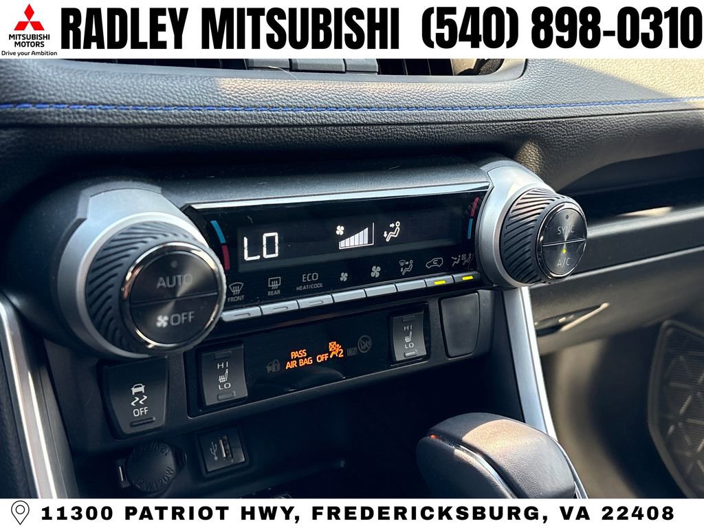 Used 2025 Toyota RAV4 XSE w/ Advanced Technology Package AWD/4WD image 10