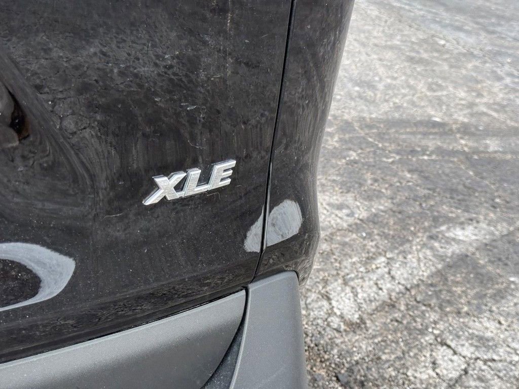 Used 2025 Toyota RAV4 XLE image 6