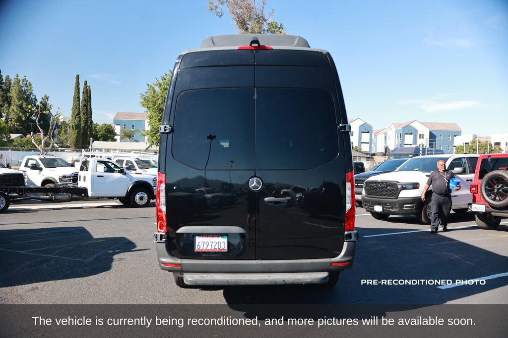 Used 2020 Mercedes-Benz Sprinter 2500 w/ Premium Plus Package image 4