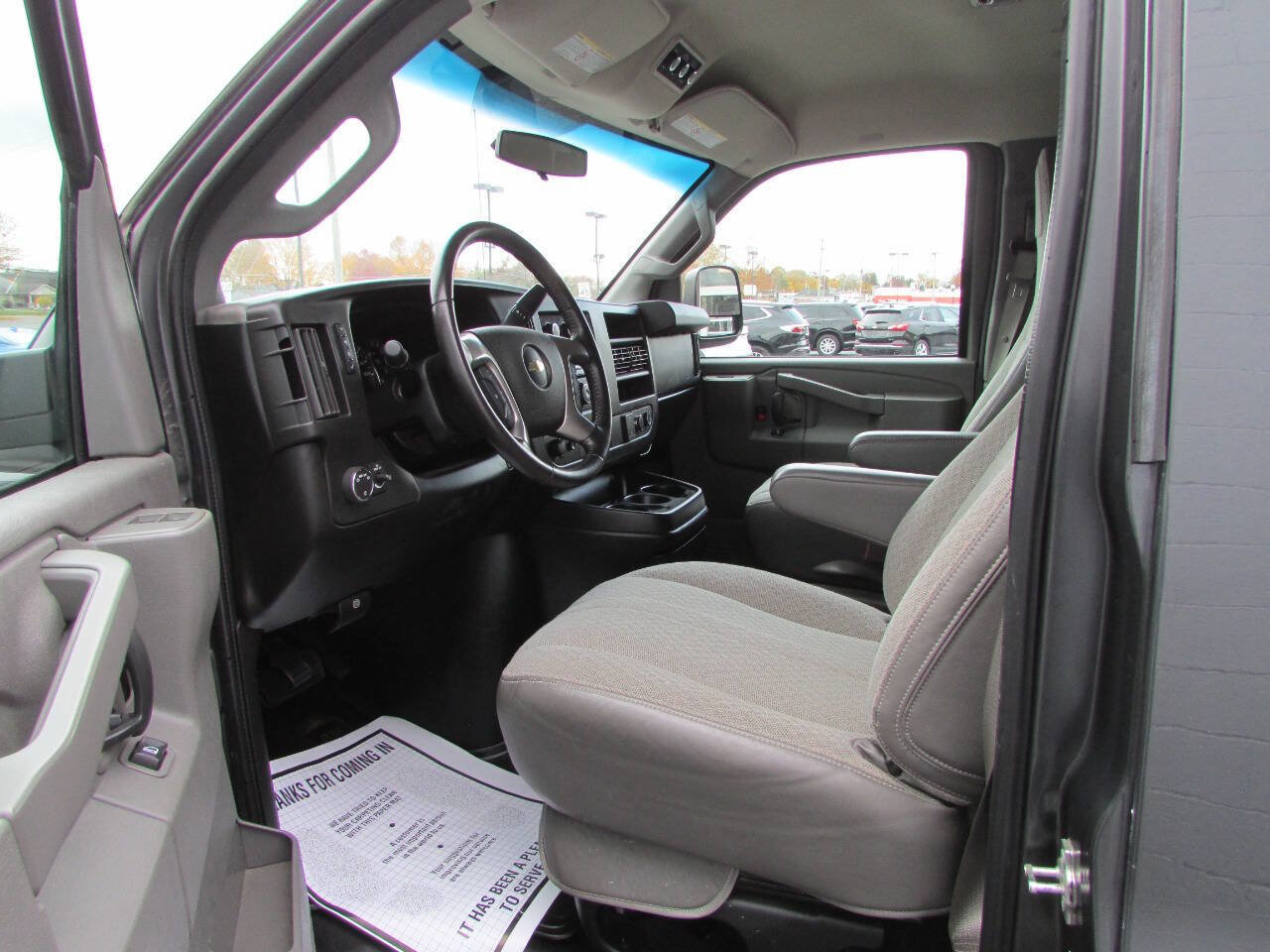 Used 2016 Chevrolet Express 3500 LT w/ LT Preferred Equipment Group RWD image 7
