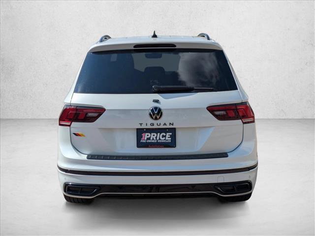 Used 2024 Volkswagen Tiguan SE R-Line AWD/4WD image 6