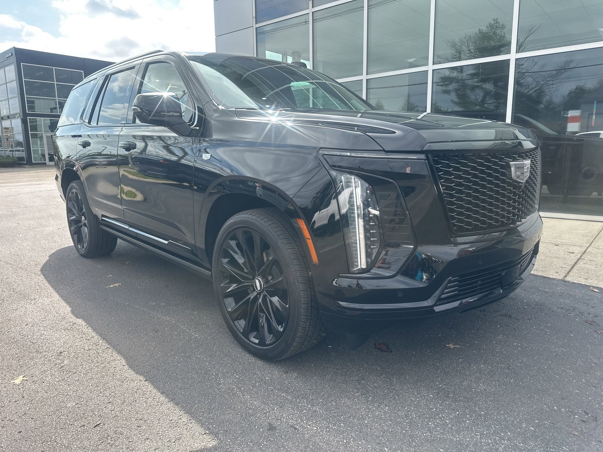 Used 2026 Cadillac Escalade Platinum Sport w/ LPO, ONYX Package AWD/4WD image 20