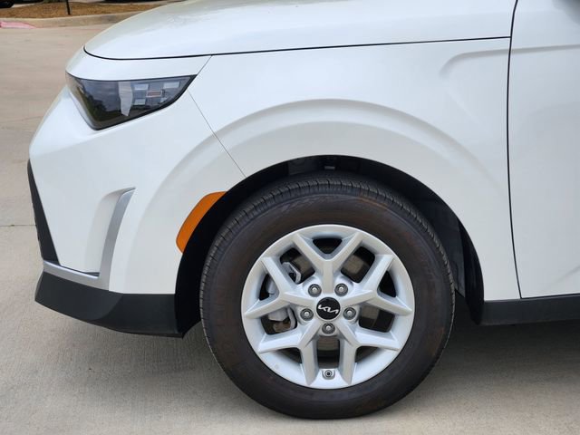 Certified 2025 Kia Soul LX w/ LX Technology Package image 8