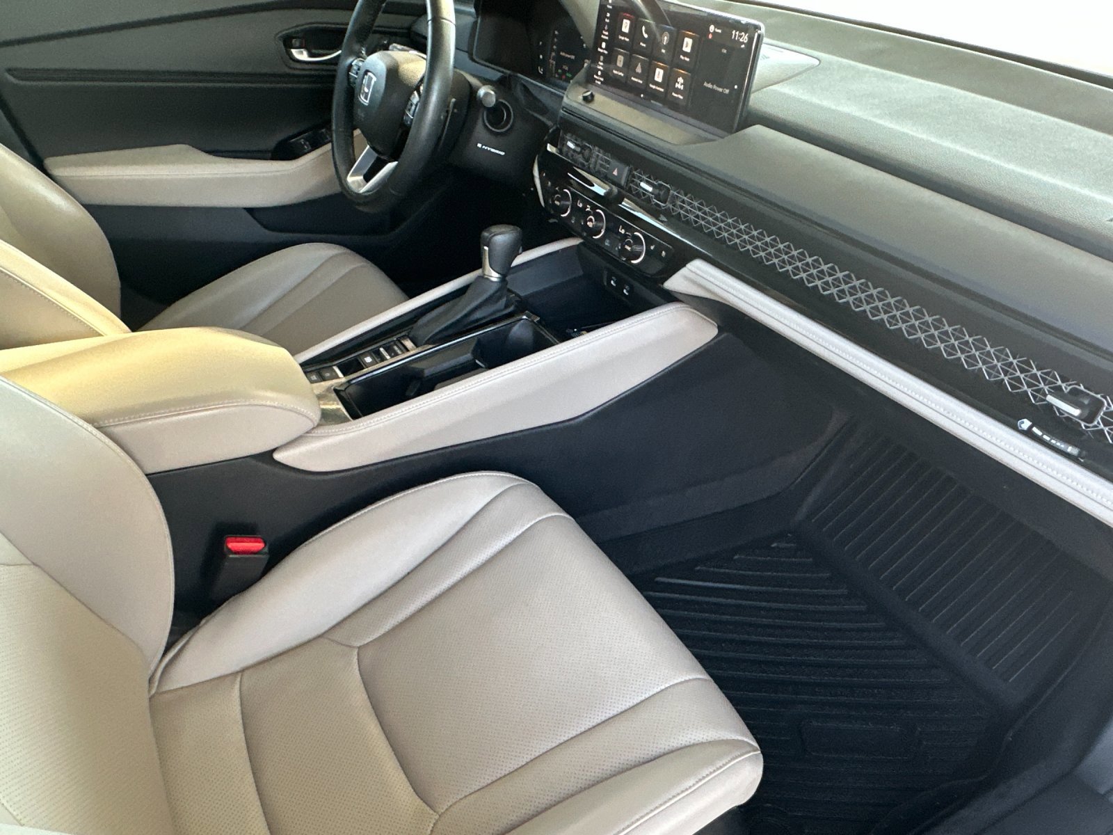 Used 2024 Honda Accord Touring image 15