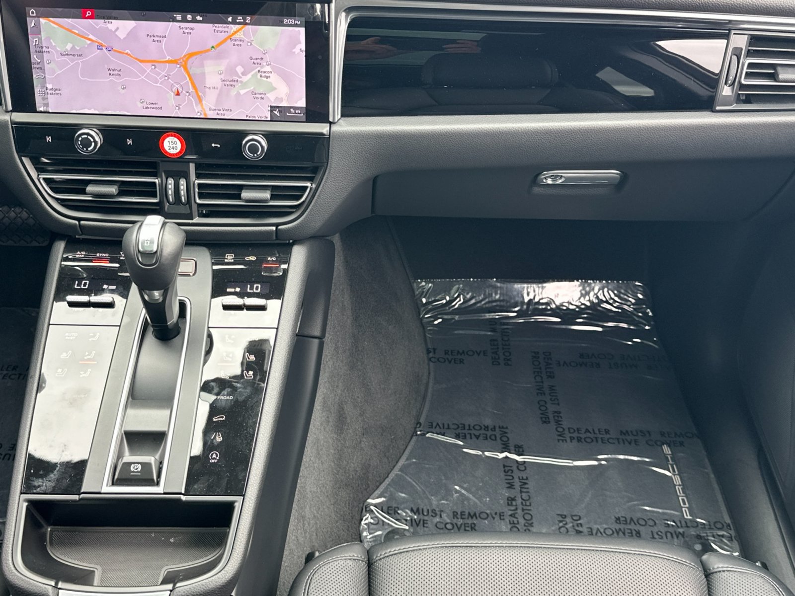 Certified 2026 Porsche Macan AWD/4WD image 21