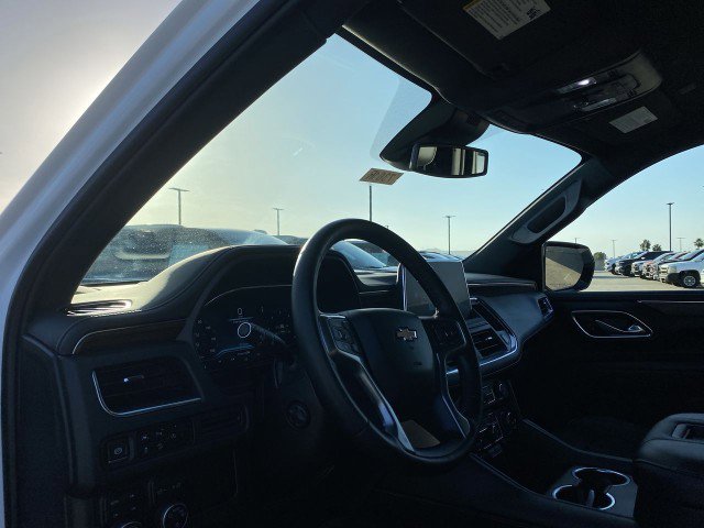 Used 2024 Chevrolet Suburban Premier image 10