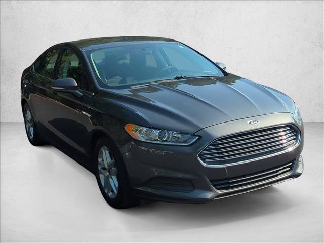 Used 2016 Ford Fusion SE FWD image 3