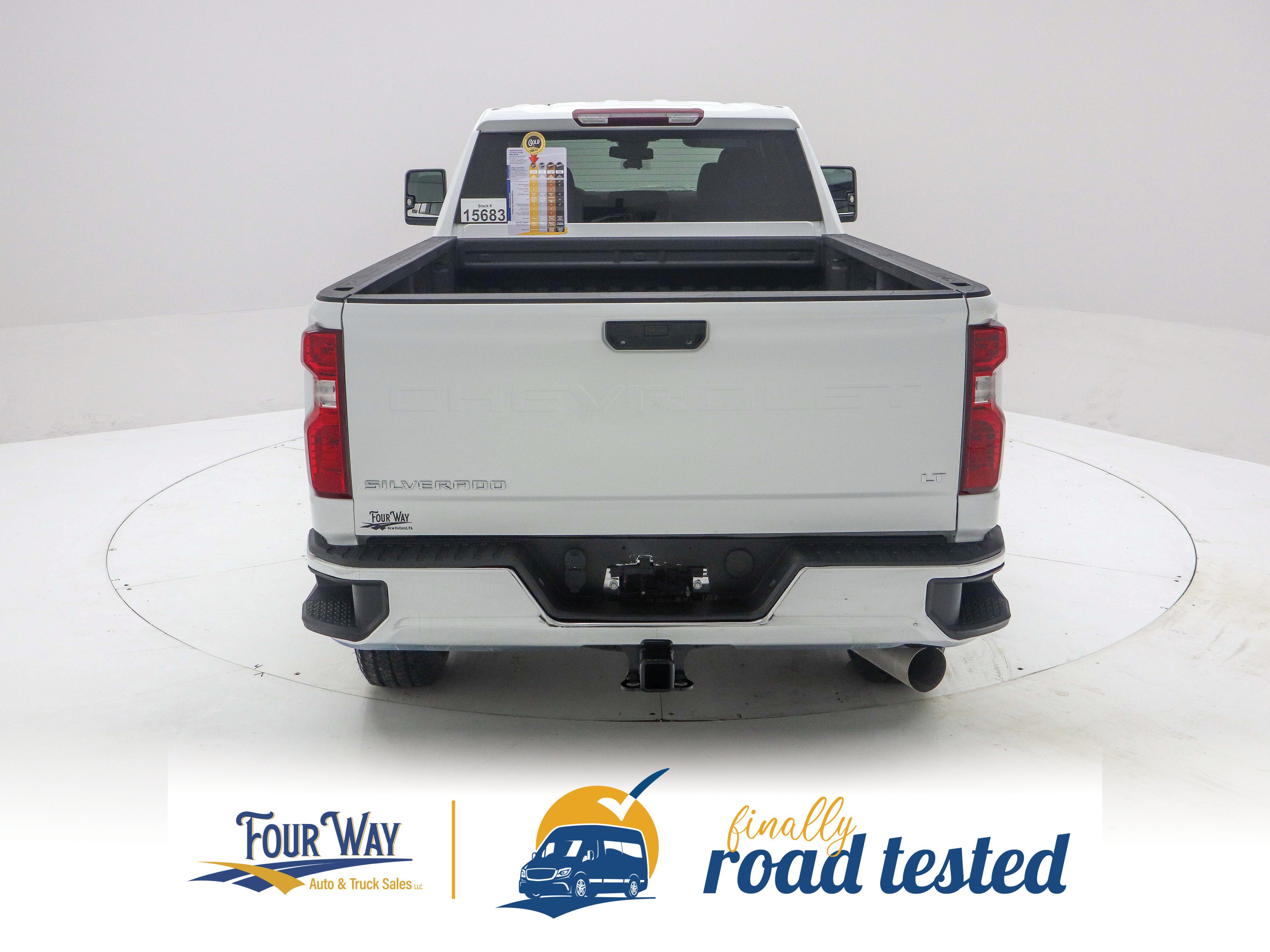 Used 2024 Chevrolet Silverado 2500 LT AWD/4WD image 5