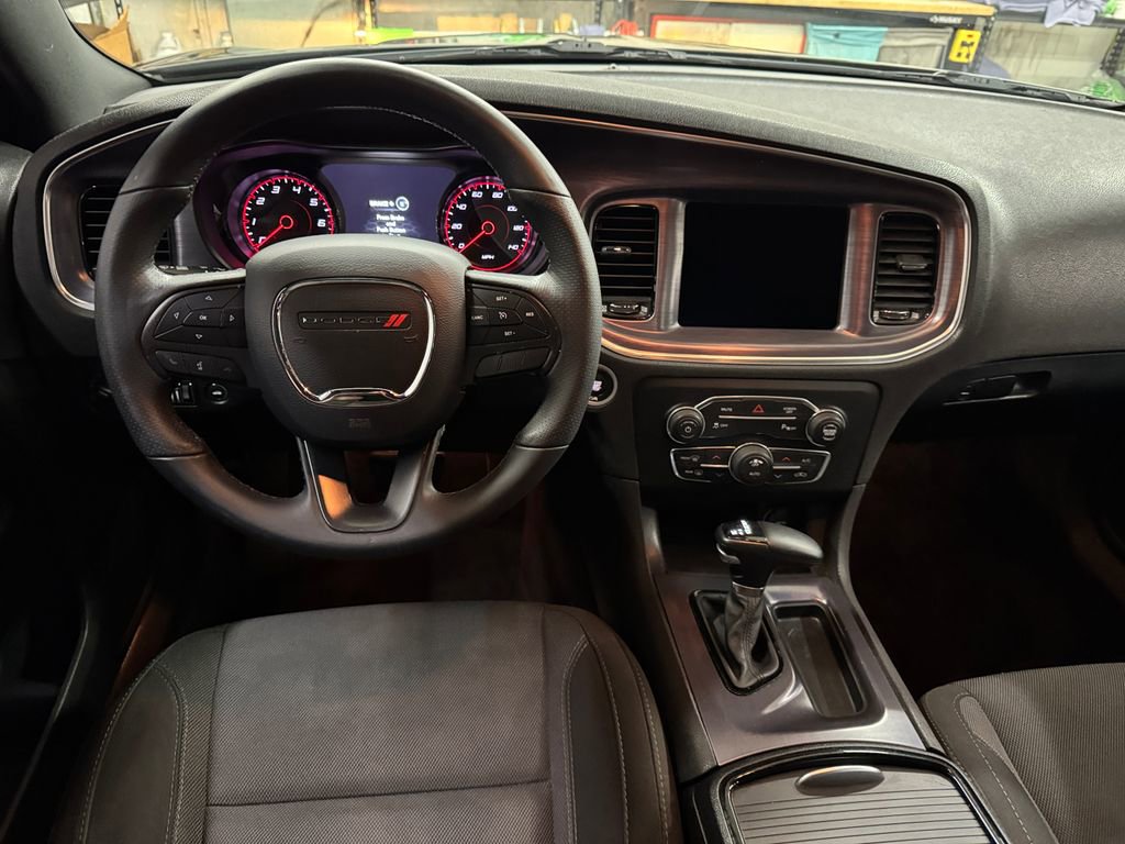 Used 2017 Dodge Charger SXT w/ Blacktop Package image 18