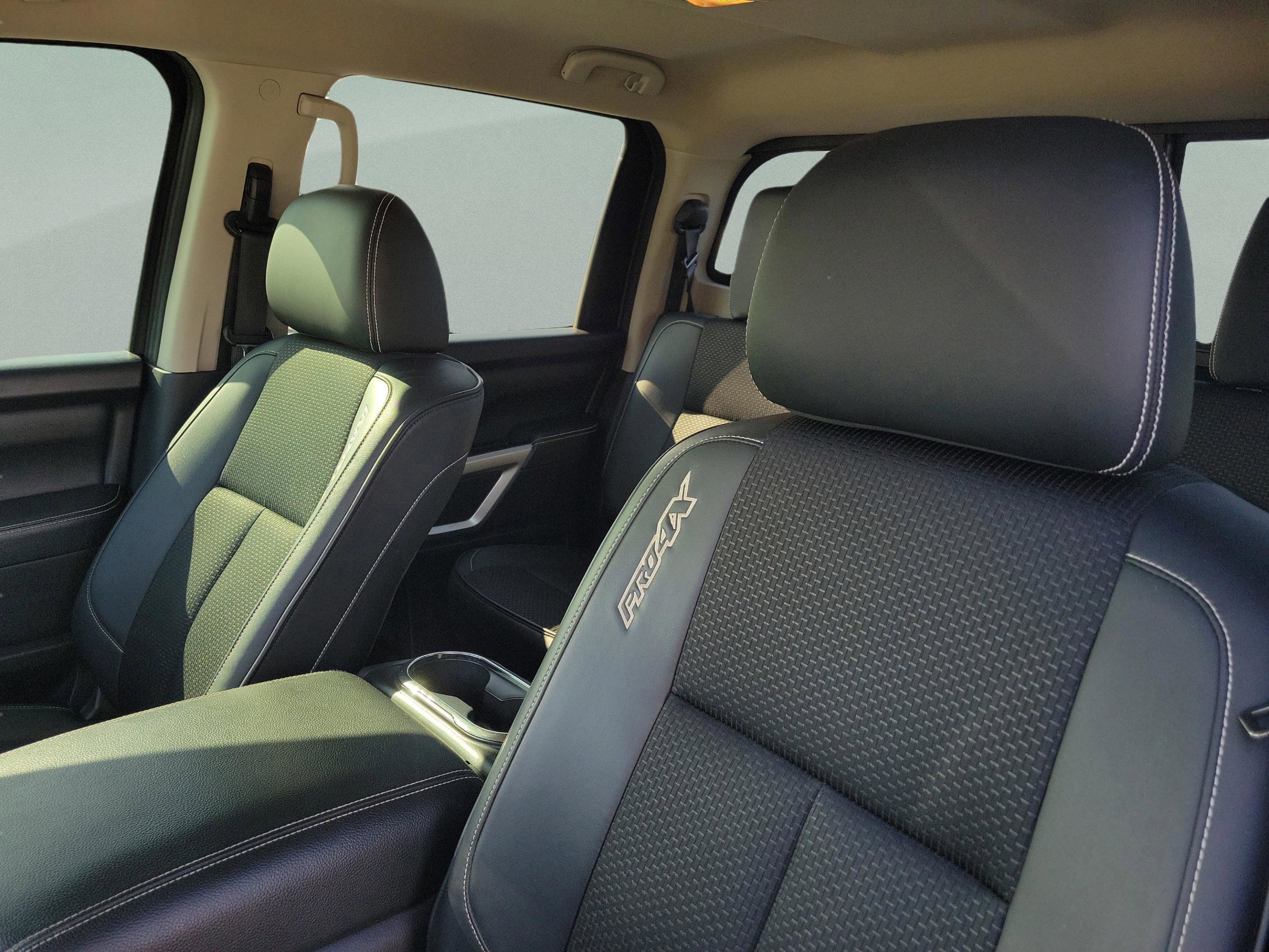 Used 2018 Nissan Titan PRO-4X image 15