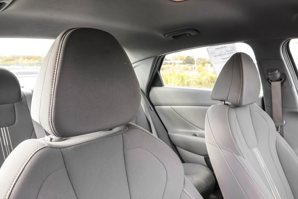 Used 2024 Hyundai Elantra SEL FWD image 37