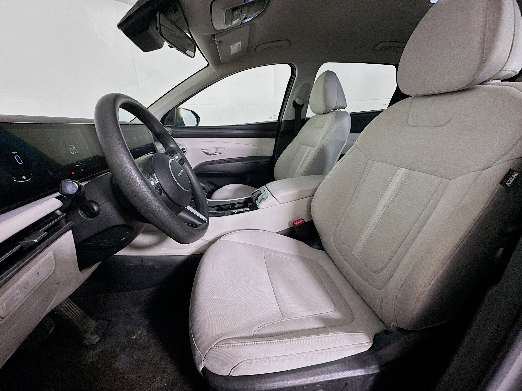 Used 2025 Hyundai Tucson SEL image 13