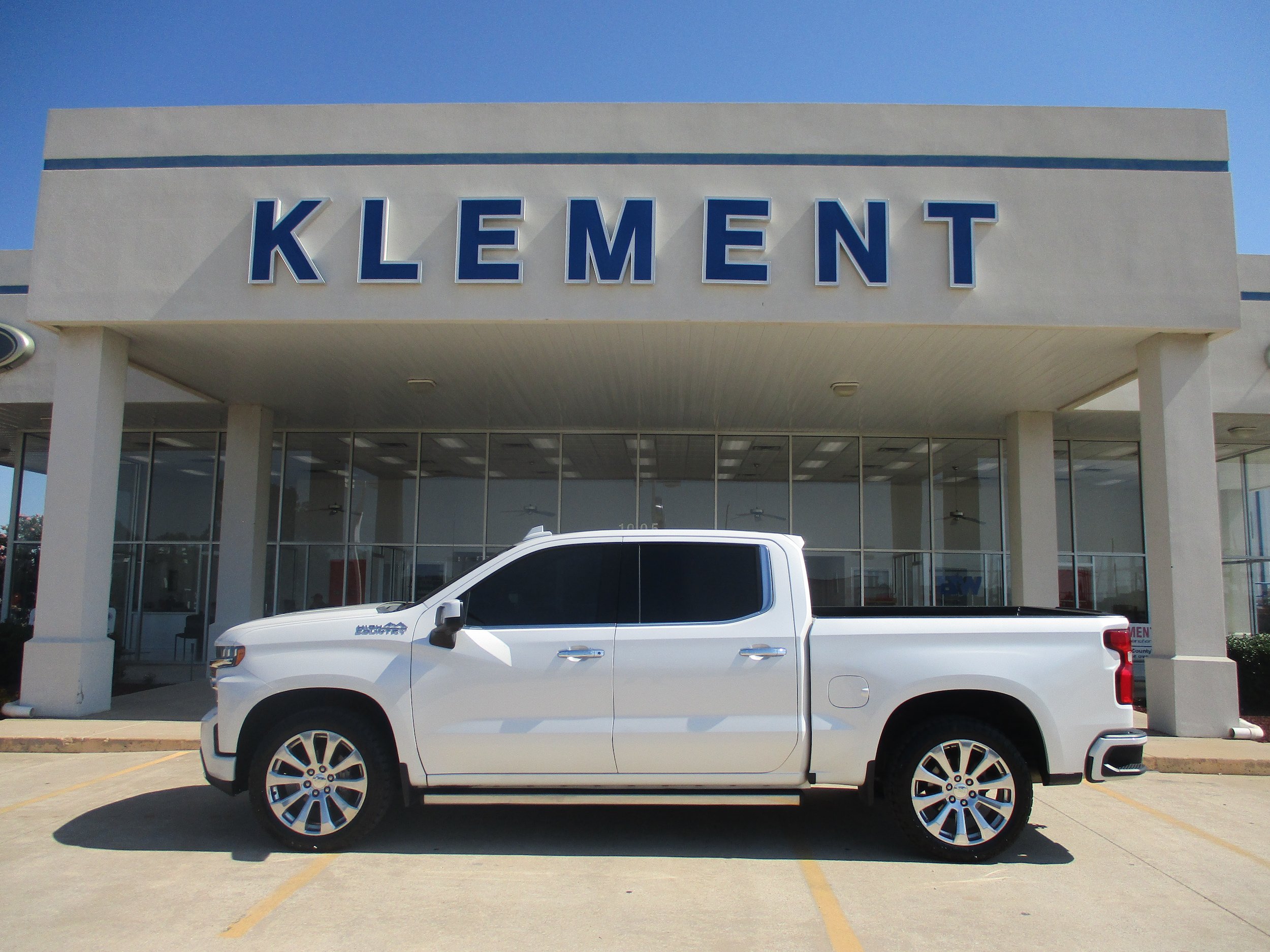Used 2020 Chevrolet Silverado 1500 High Country w/ Technology Package AWD/4WD video 1