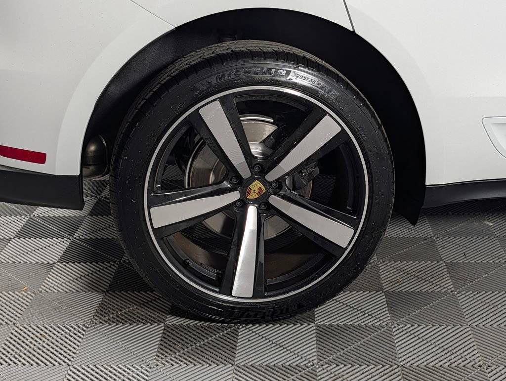 New 2026 Porsche Macan AWD/4WD image 13