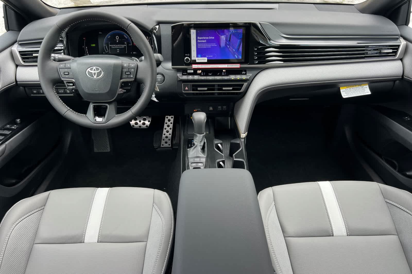 New 2026 Toyota Camry SE w/ Convenience Package FWD image 3
