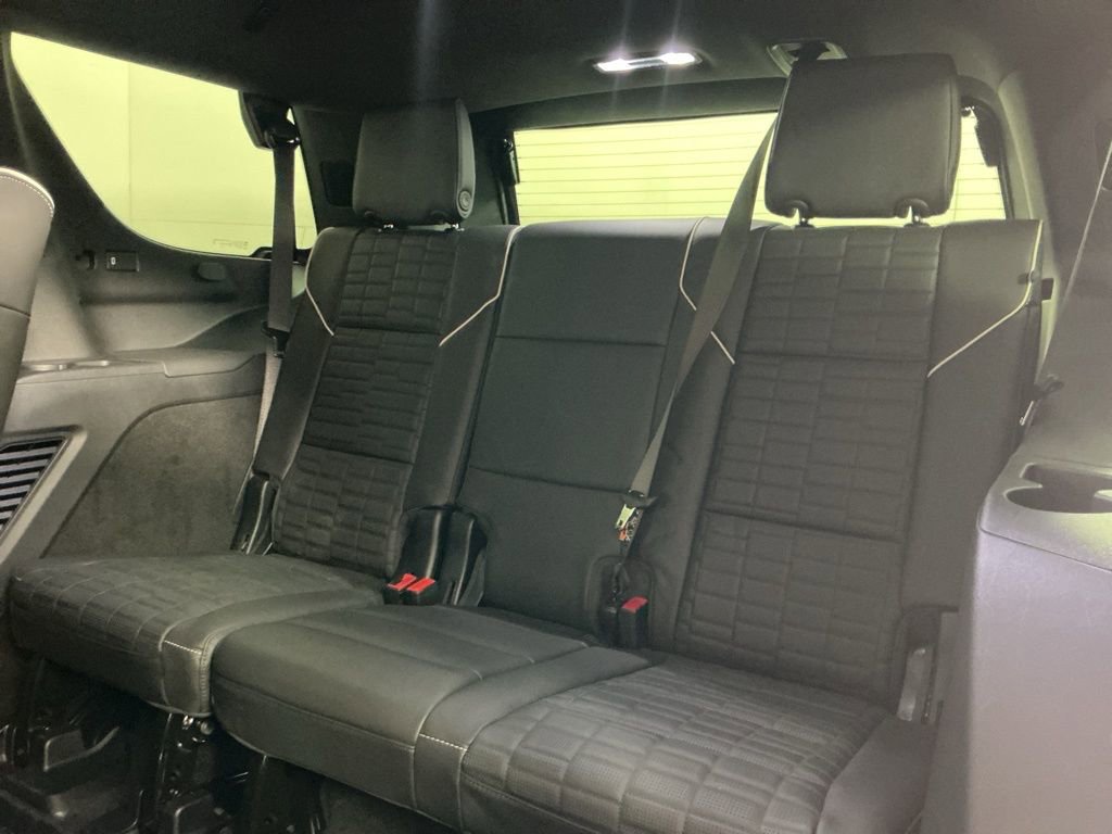Used 2025 Cadillac Escalade Sport Platinum w/ LPO, ONYX Package image 29