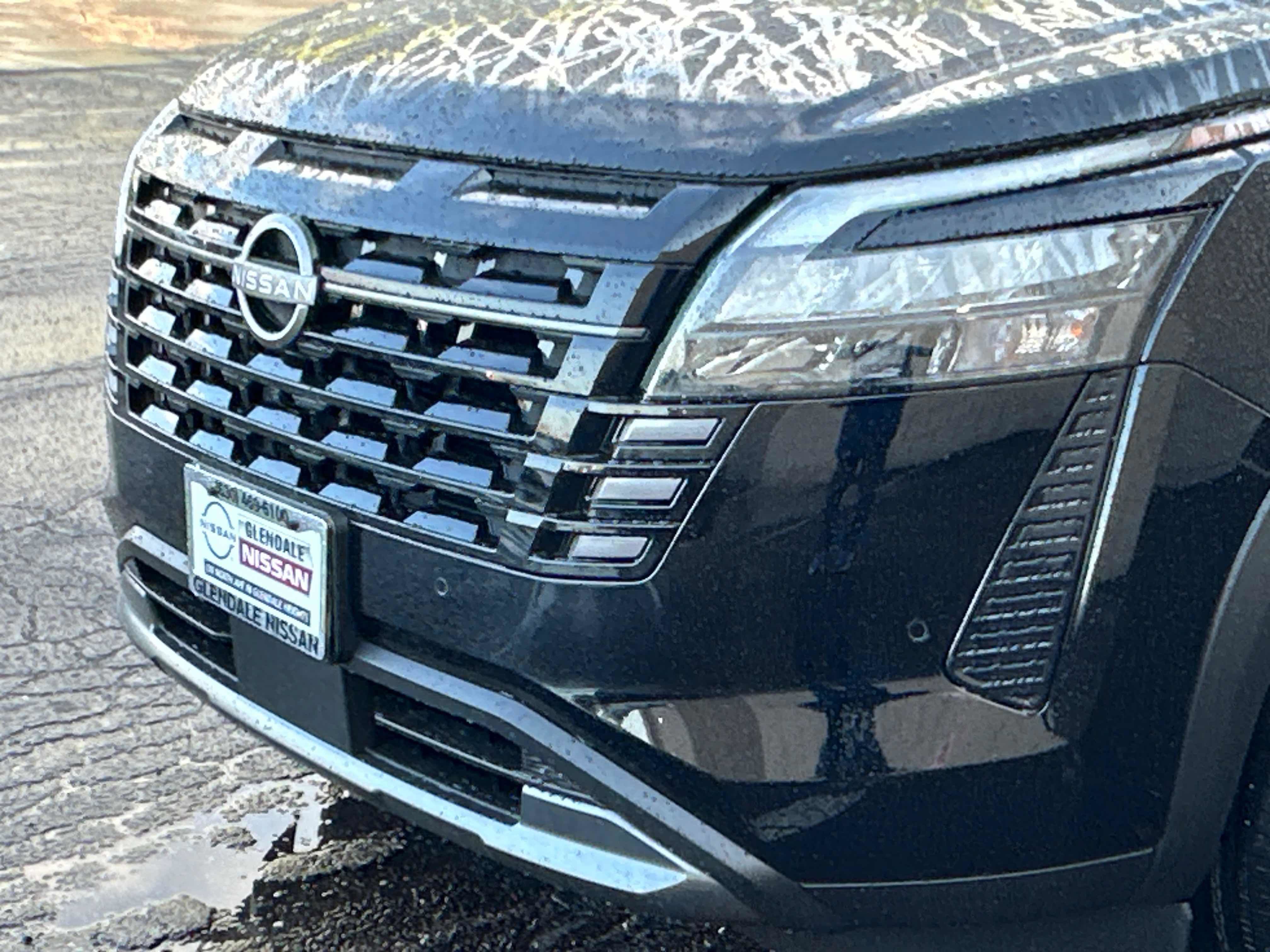 New 2026 Nissan Pathfinder Platinum AWD/4WD image 8