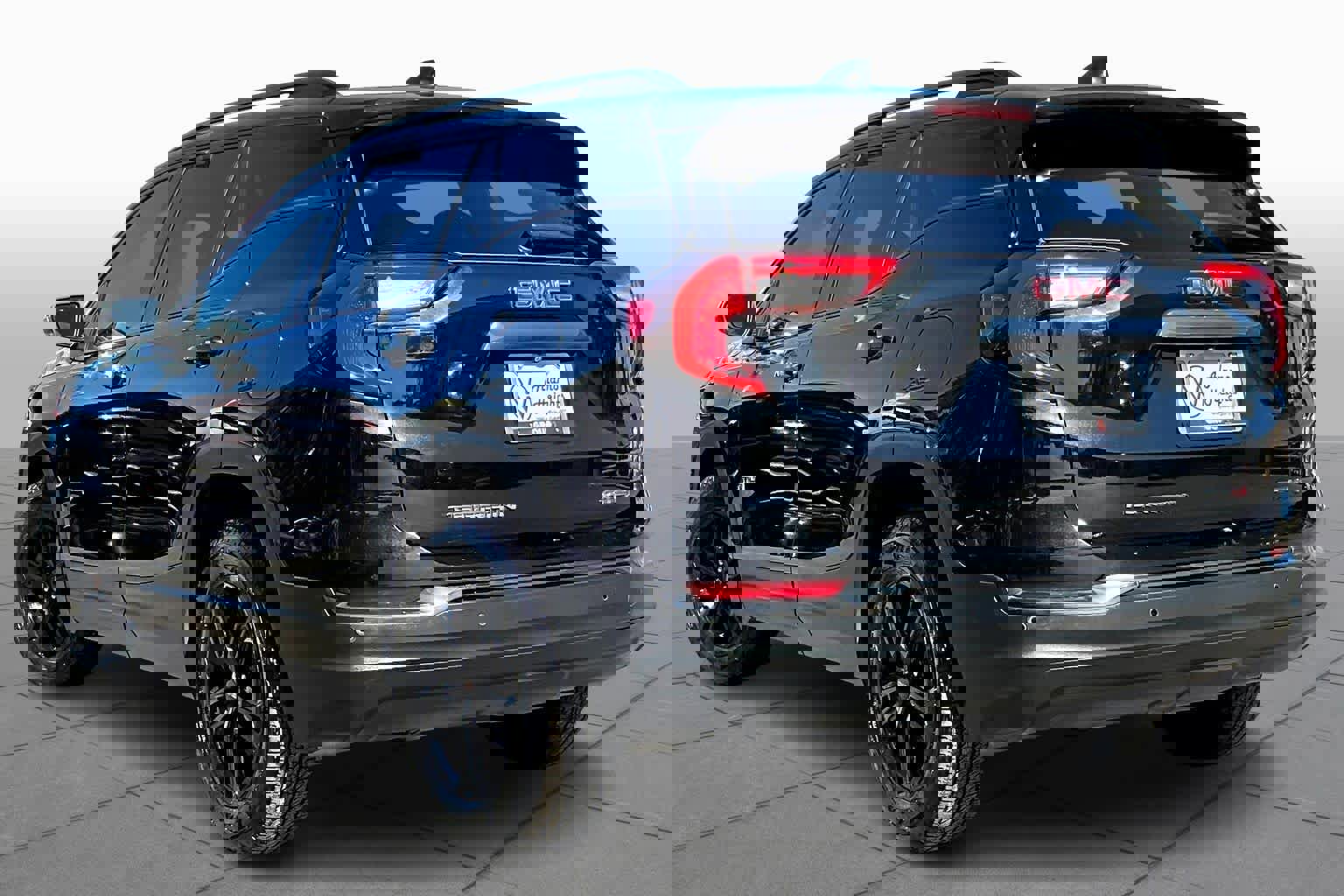 Used 2022 GMC Terrain AT4 image 11