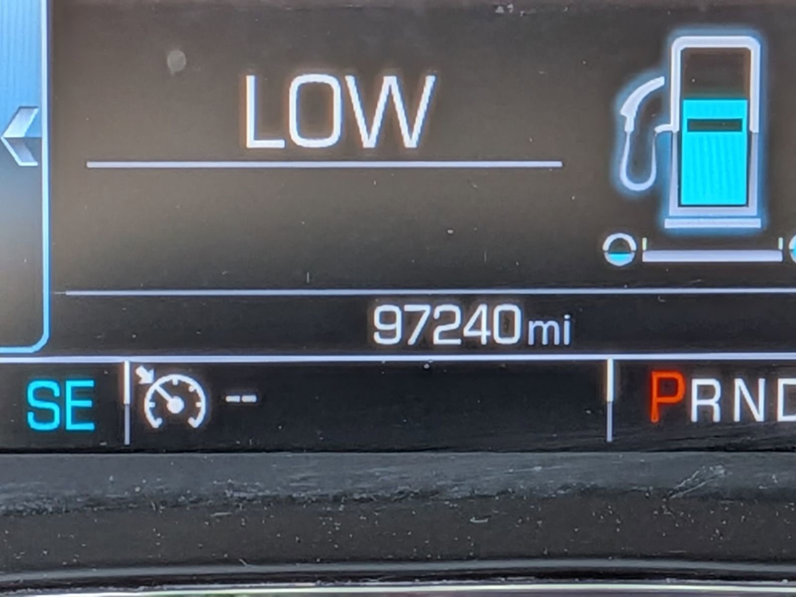Used 2017 Chevrolet Cruze LT w/ Sun And Sound Package FWD image 21