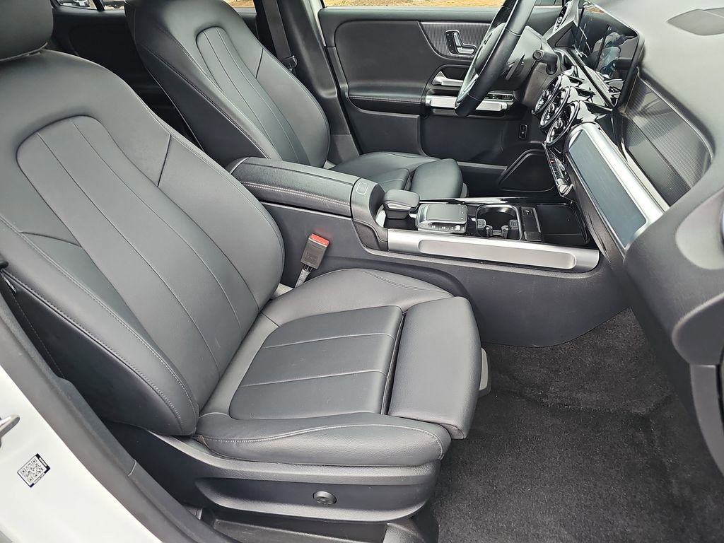 Used 2023 Mercedes-Benz GLB 250 GLB 250 image 12