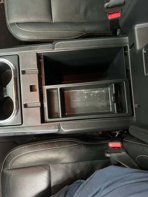 Used 2018 Nissan Titan SL w/ Midnight Edition image 24