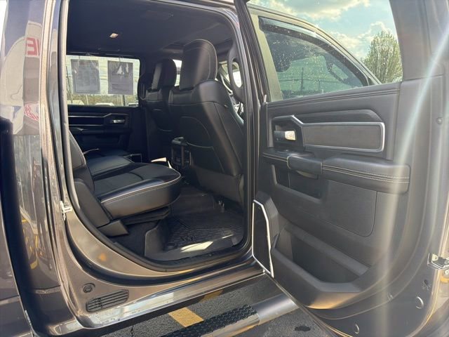 Used 2024 RAM 3500 Laramie w/ Night Edition image 27