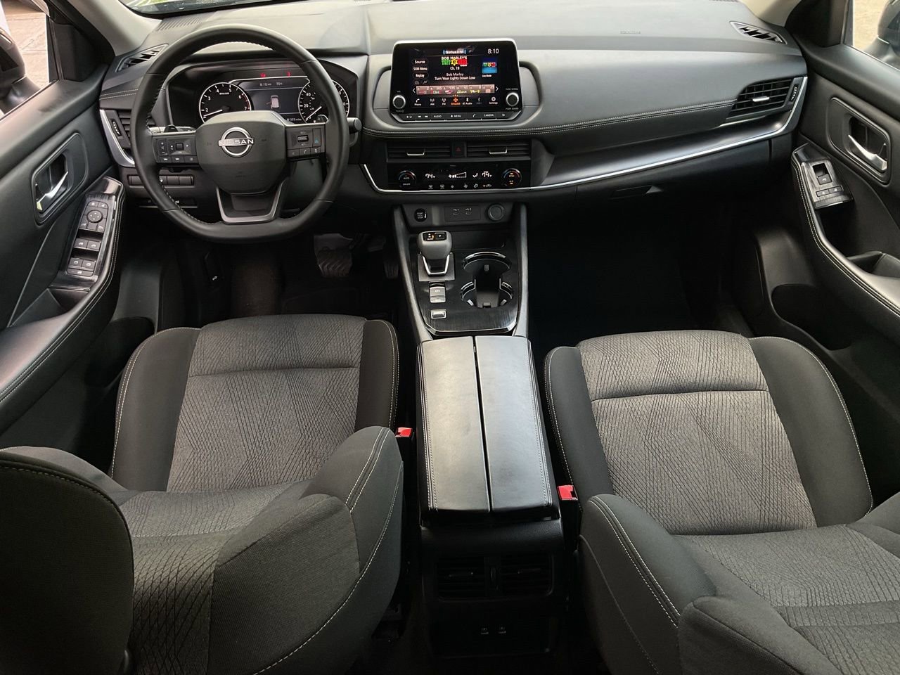 Used 2025 Nissan Rogue SV image 20