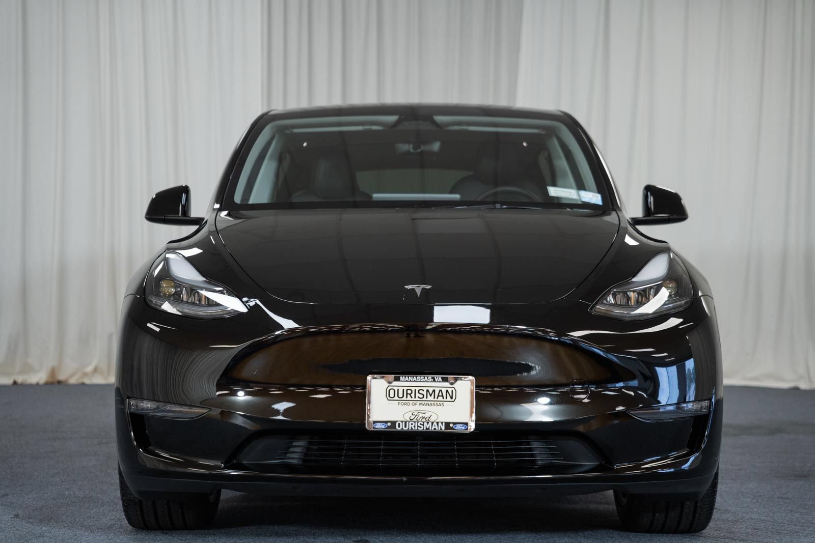 Used 2024 Tesla Model Y Long Range AWD/4WD image 2