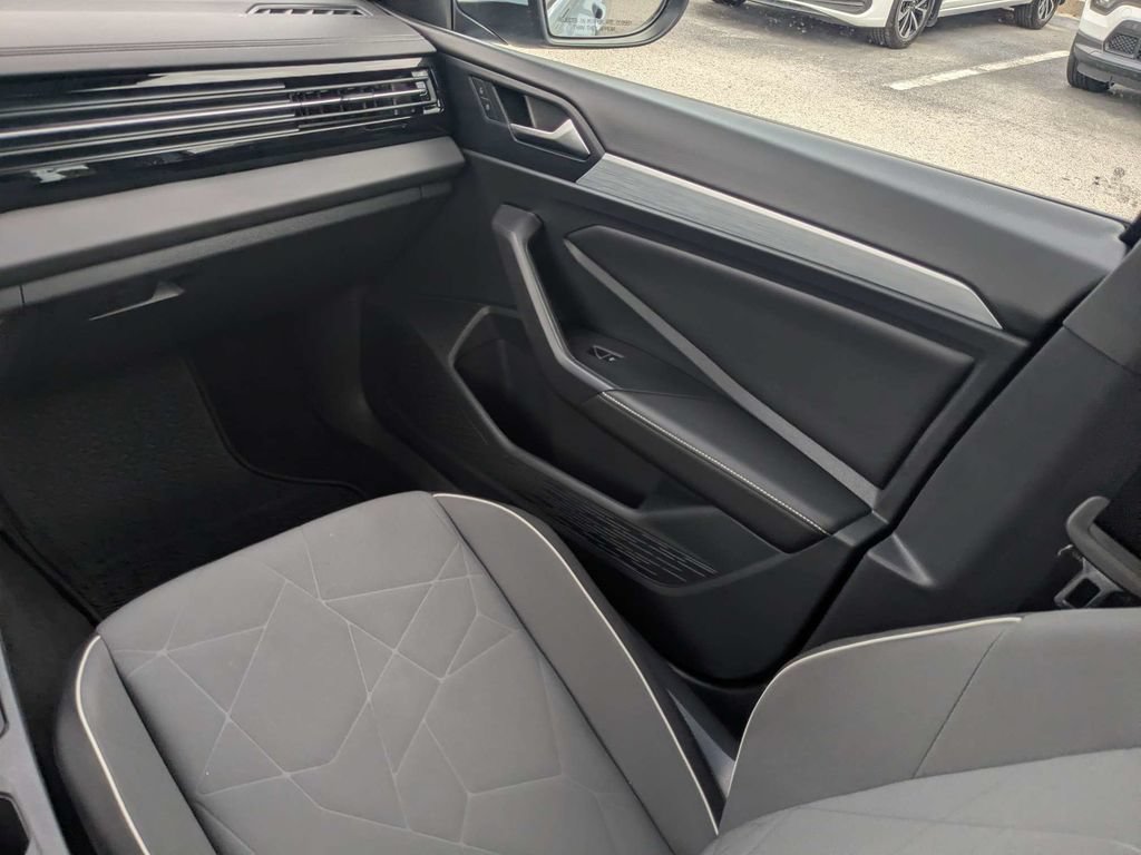 Certified 2026 Volkswagen Jetta Sport FWD image 21