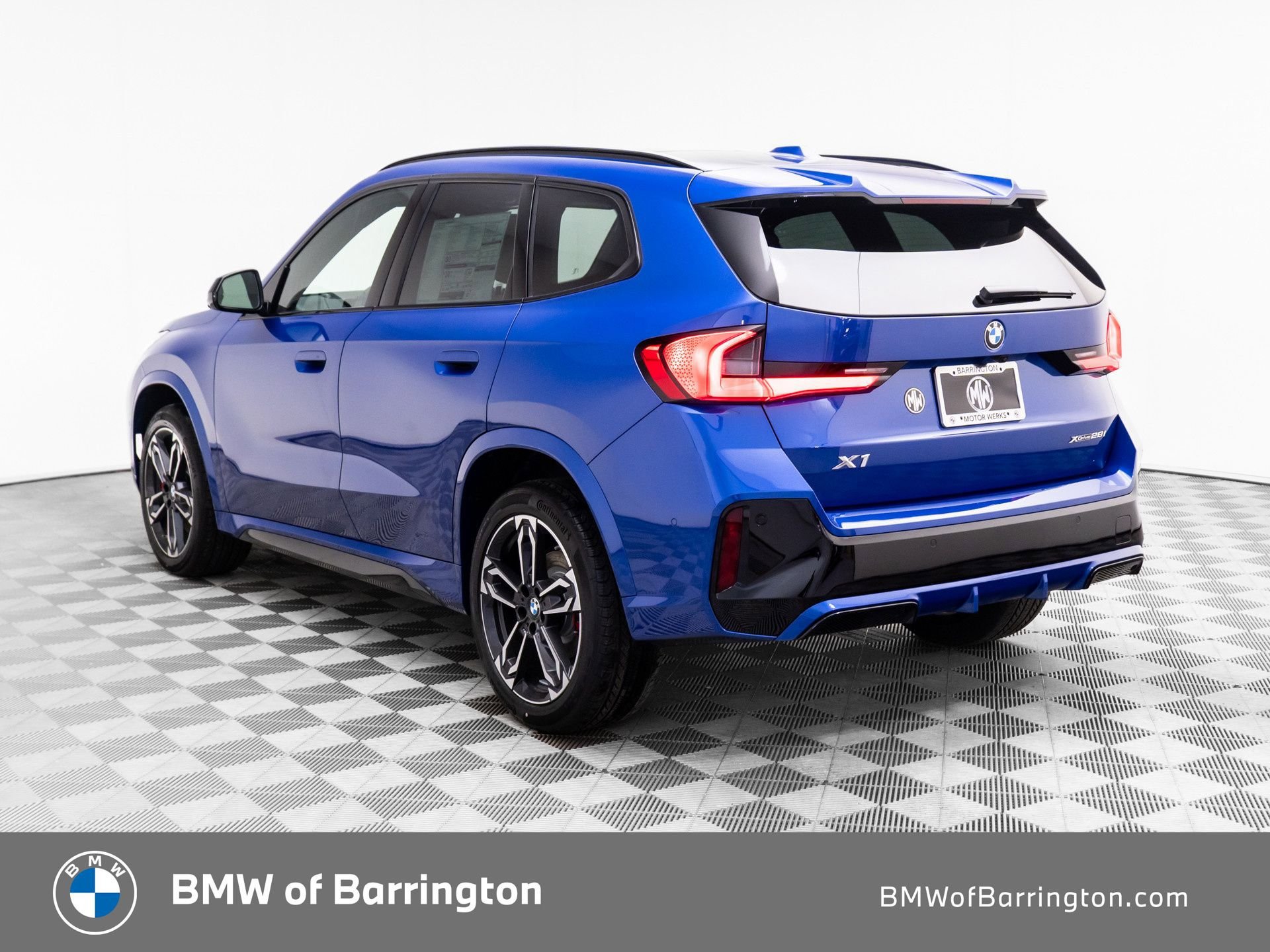 New 2026 BMW X1 xDrive28i w/ Technology Package AWD/4WD image 3